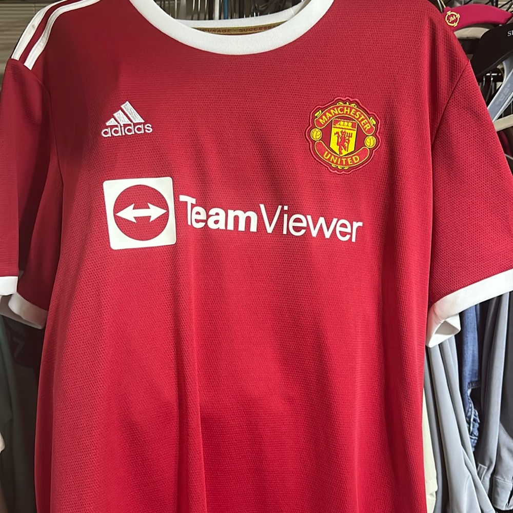 Adidas Manchester United jersey. 3xl